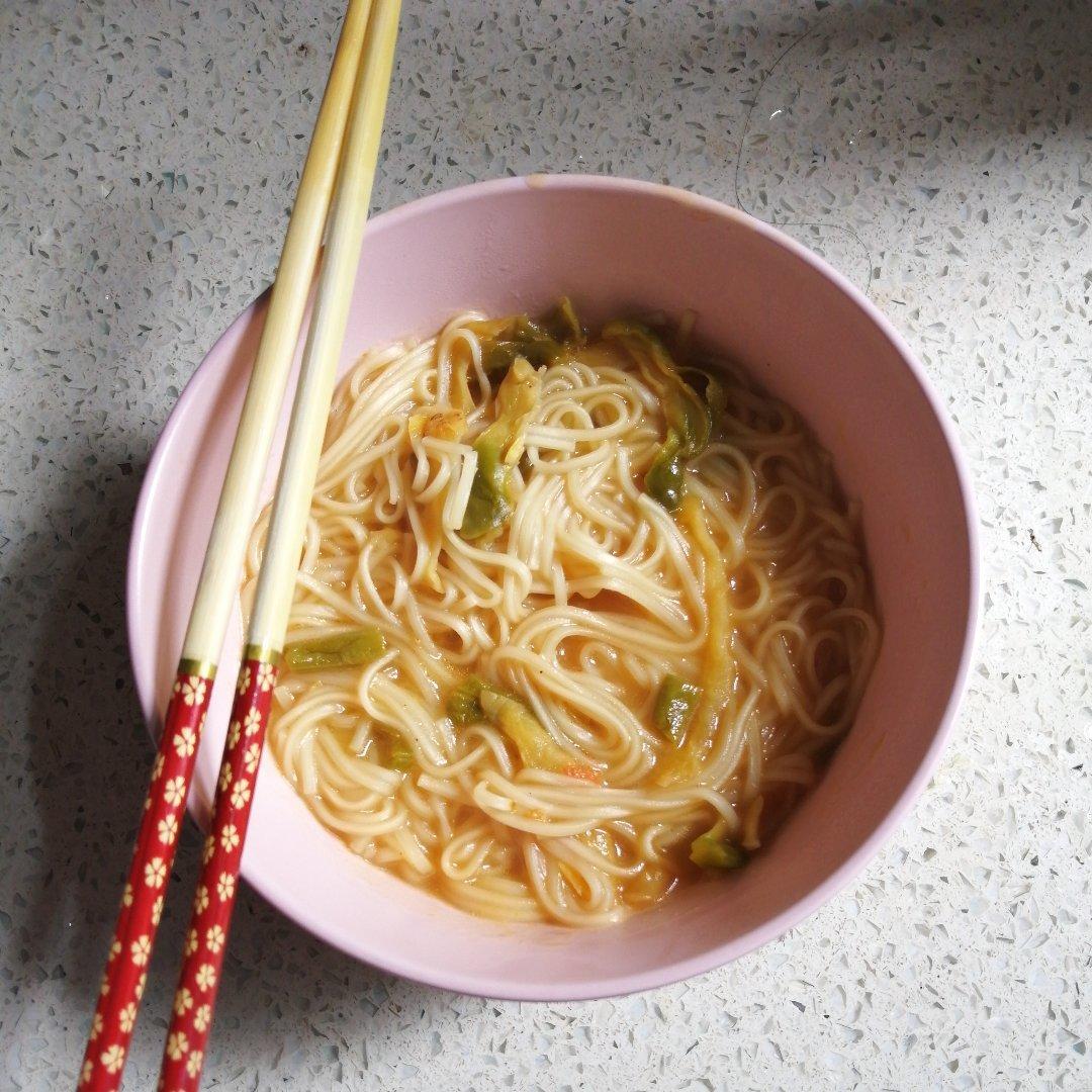 挂面也美味榨菜火腿面