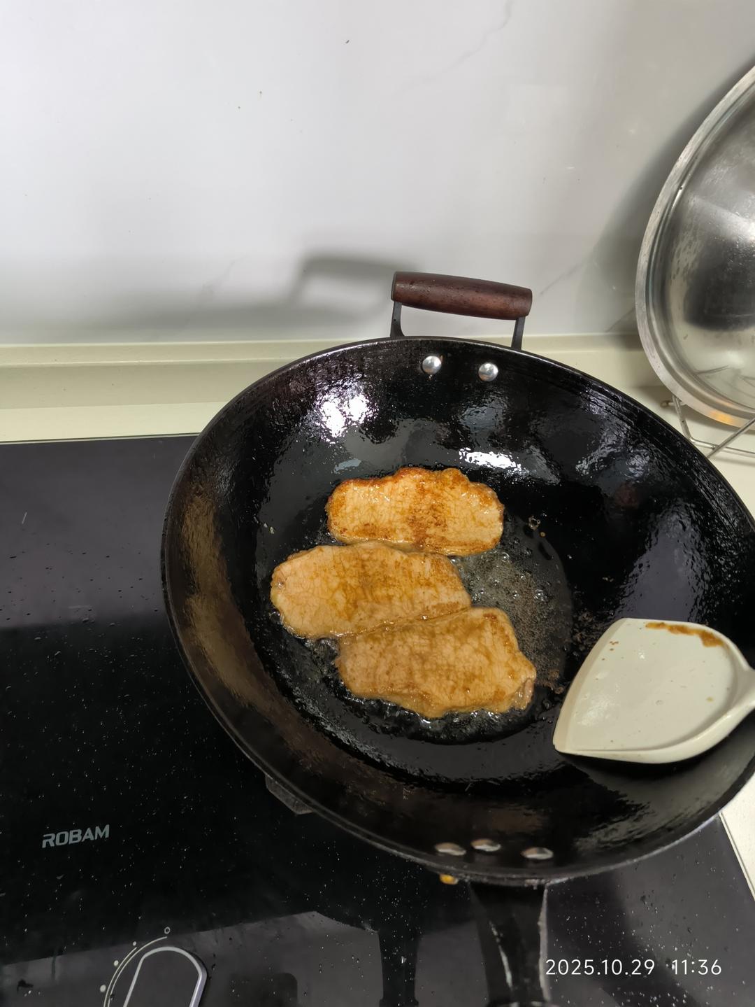 煎猪扒（超简单）和其他的猪扒在这食谱的最下面