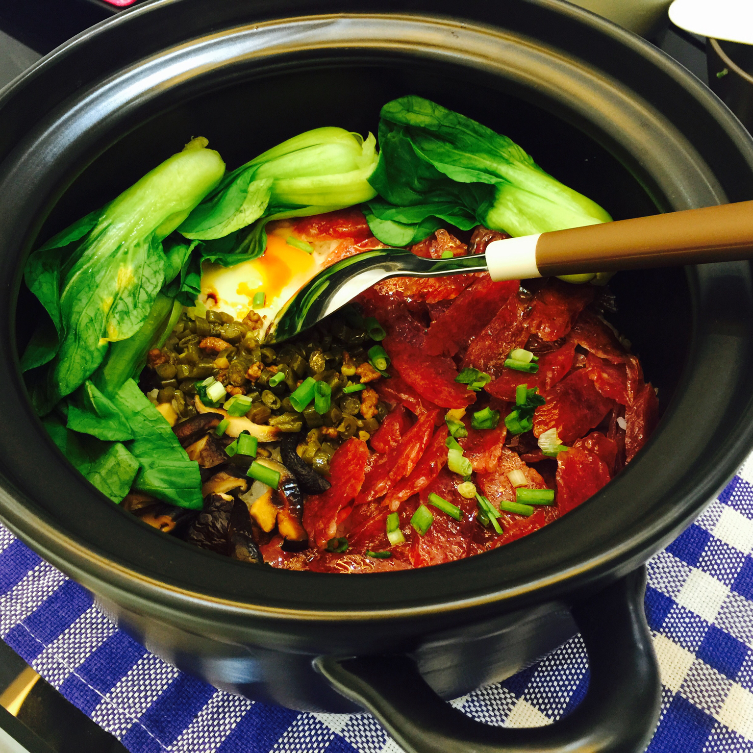 香肠煲仔饭