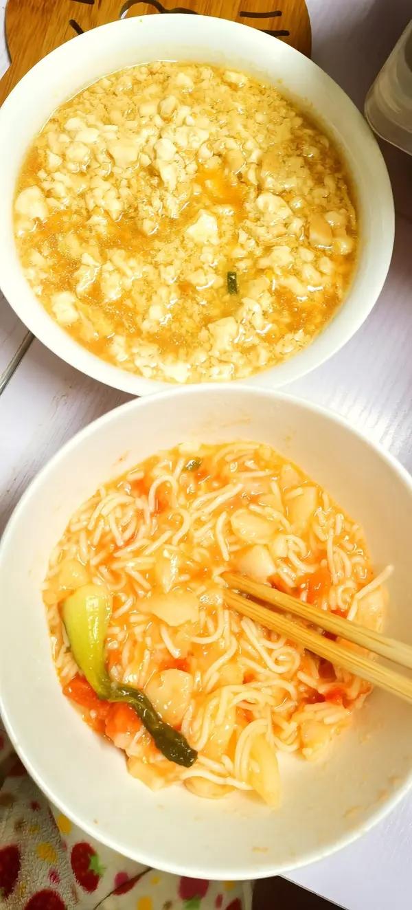 绢豆腐，内酯豆腐