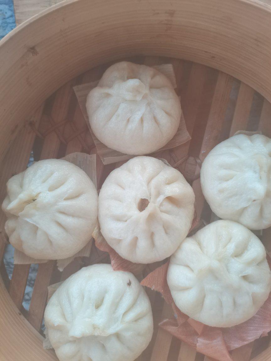 香菇鸡肉包子