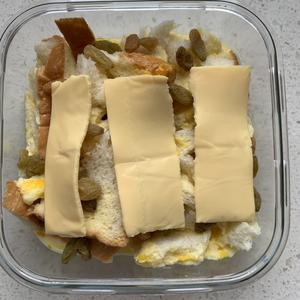 鸡蛋牛奶吐司布丁（需烤箱）的做法 步骤8