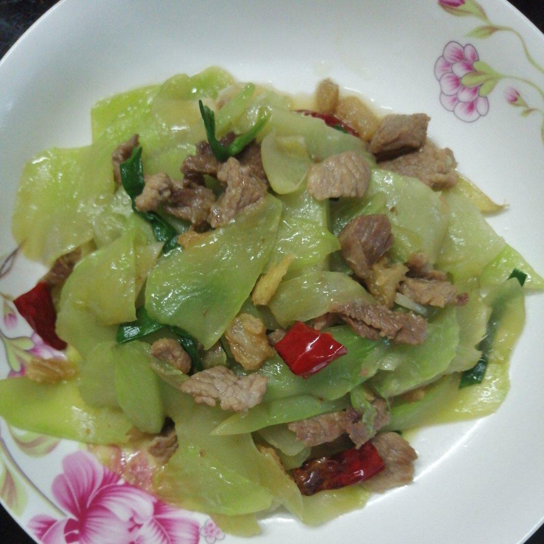 莴笋炒肉片
