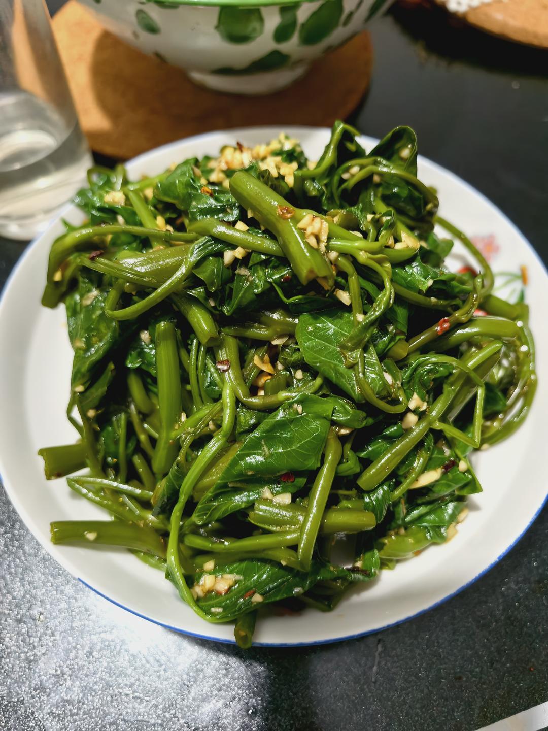凉拌空心菜