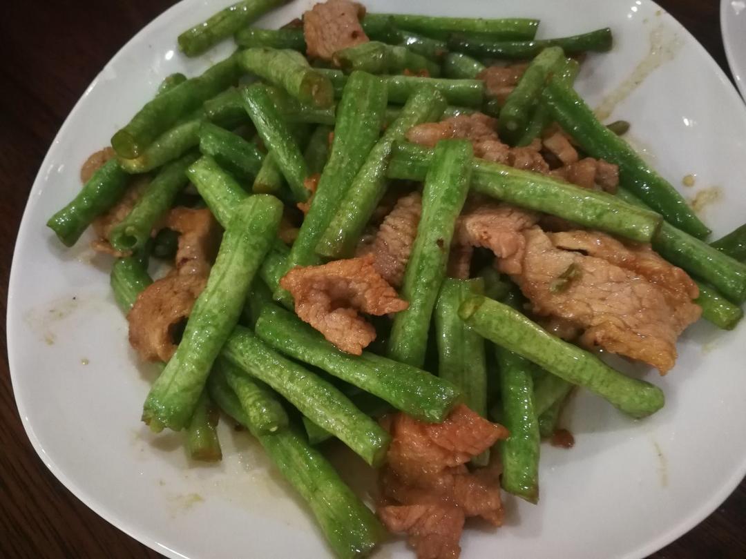 豆角炒肉片