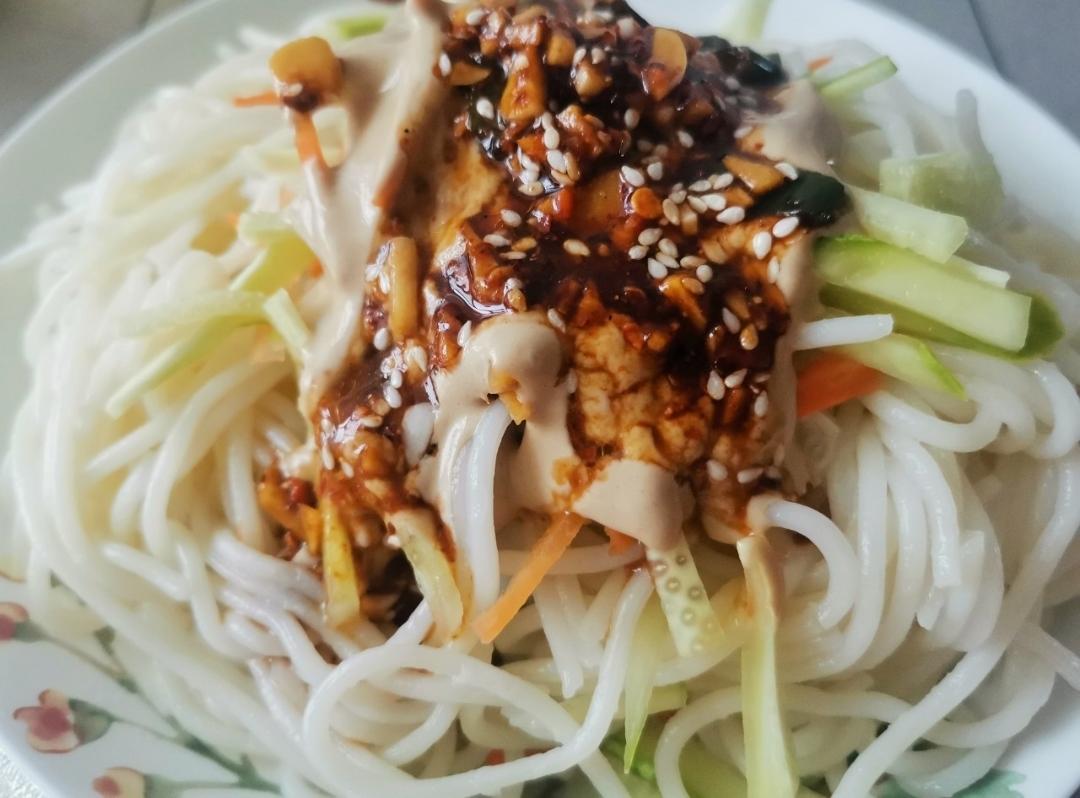 太香了 这个麻酱拌面我可以吃一辈子