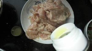 鸡肉香菇盖锅巴的做法 步骤4