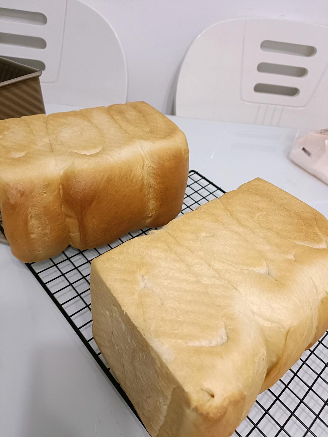 奶油吐司，鲜奶奶油嫩白吐司