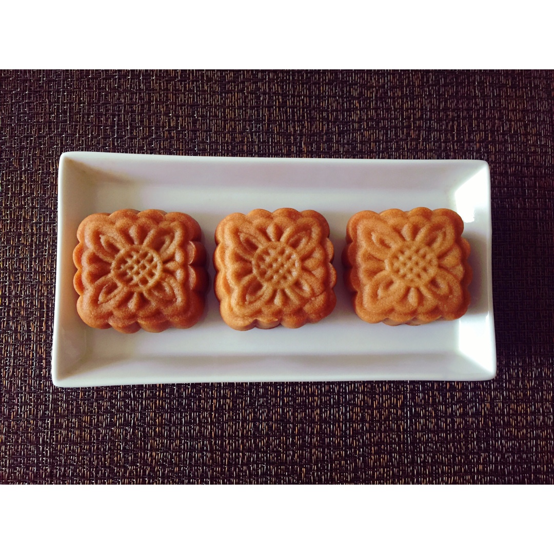 【曼食慢语】蛋黄莲蓉月饼