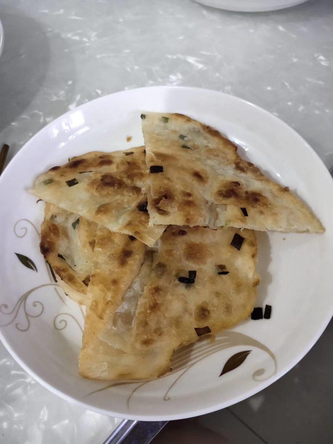 烫面葱油饼（家常简单版）