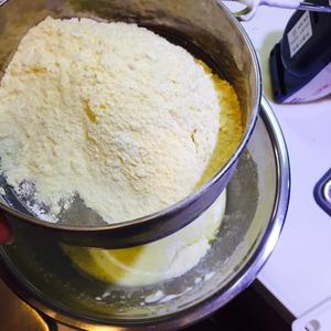 黄金玉米面戚风蛋糕的做法 步骤8