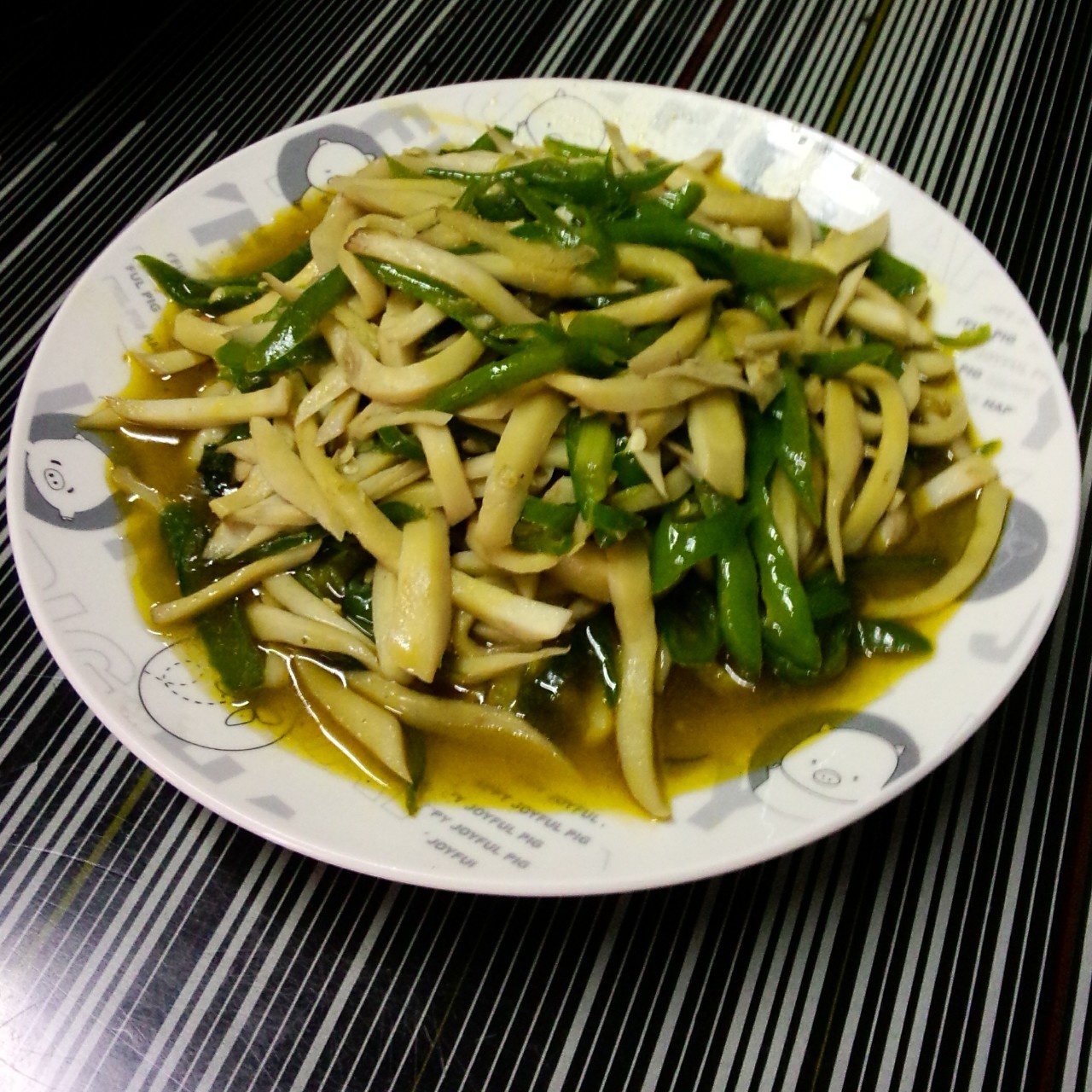 青椒素炒杏鲍菇