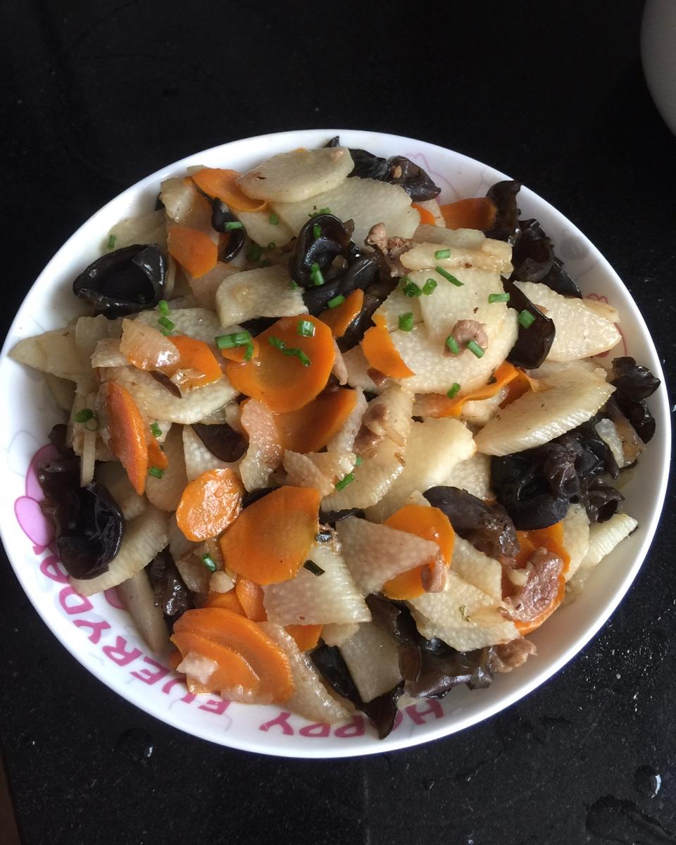 山药木耳炒肉