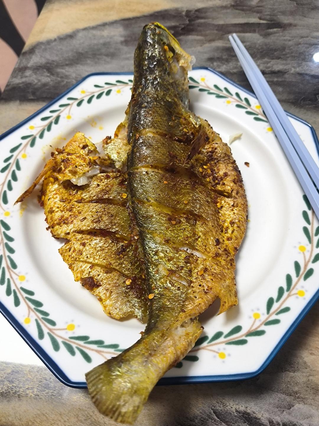 快手烧烤大黄鱼（椒盐孜然风味）