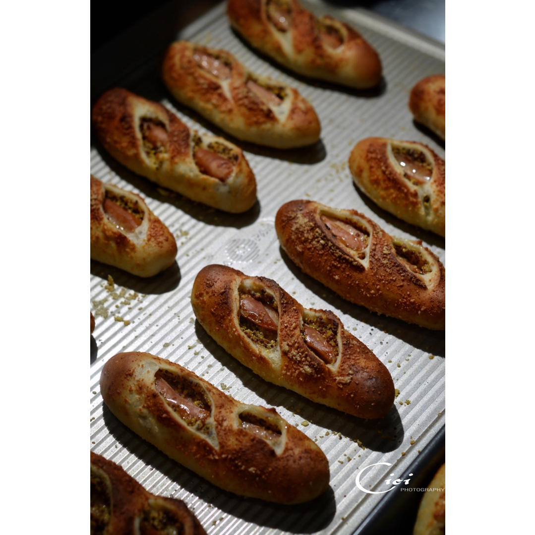 法式爆汁脆肠面包