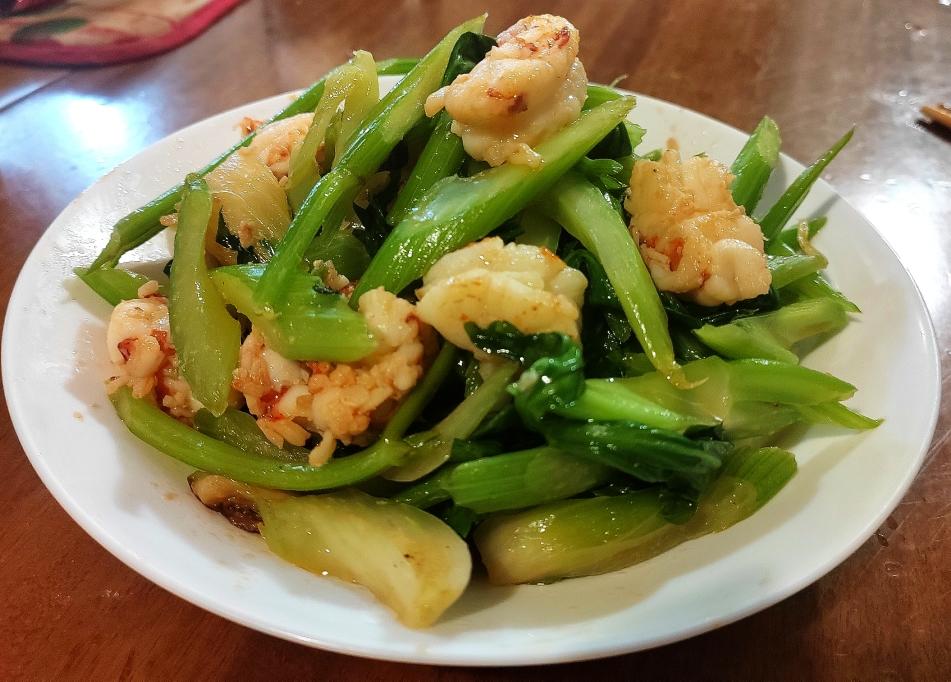 芹香虾仁小炒