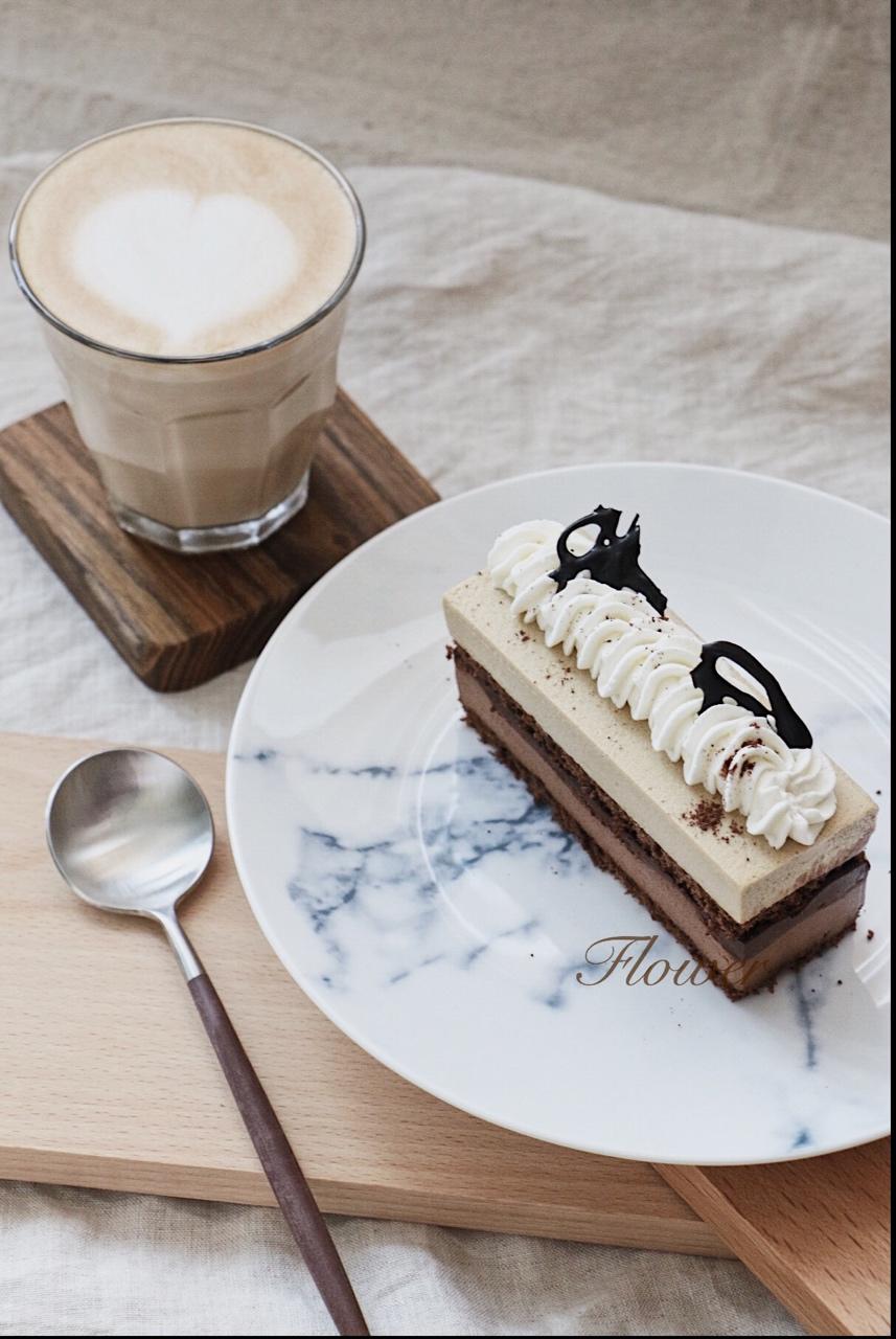 花花xiao做的卡布奇诺蛋糕cappuccino咖啡白巧克力慕斯配