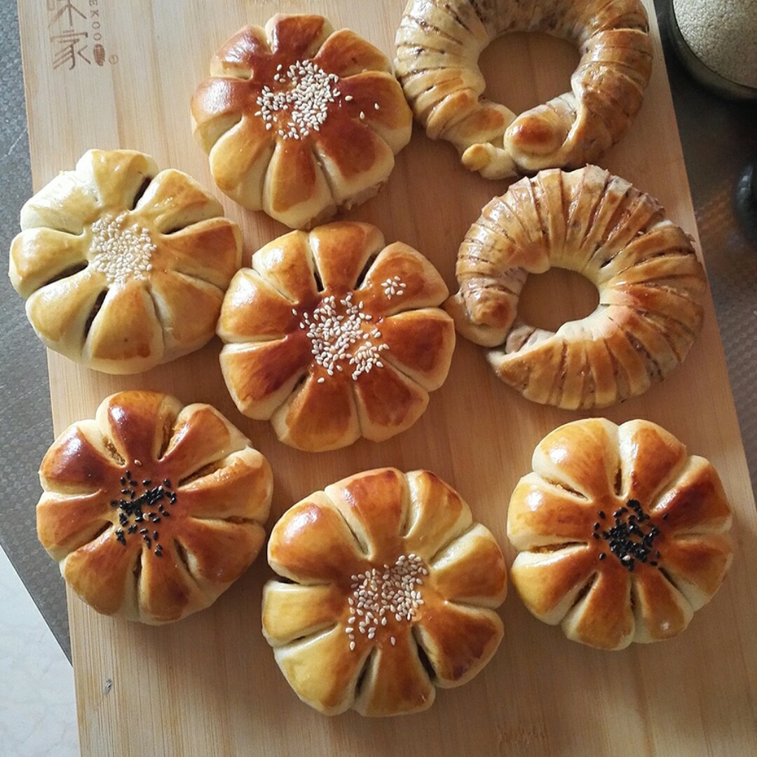 花式豆沙餐包