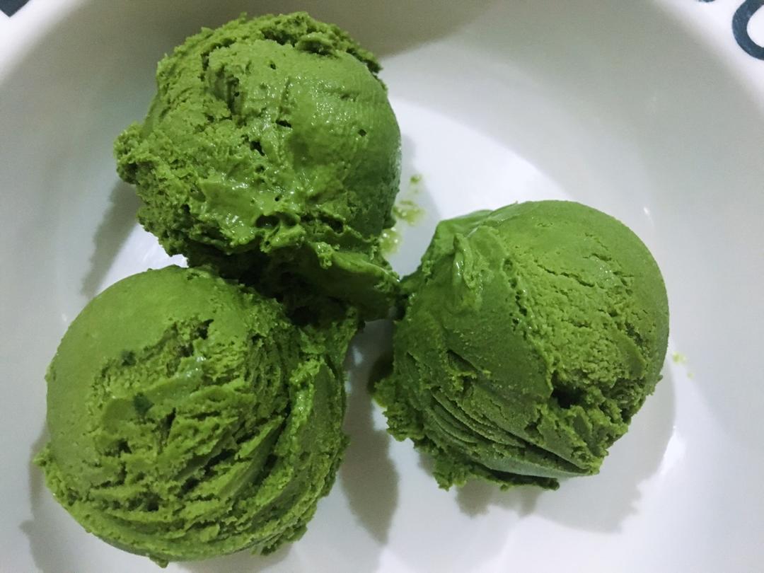 浓醇抹茶冰淇淋
