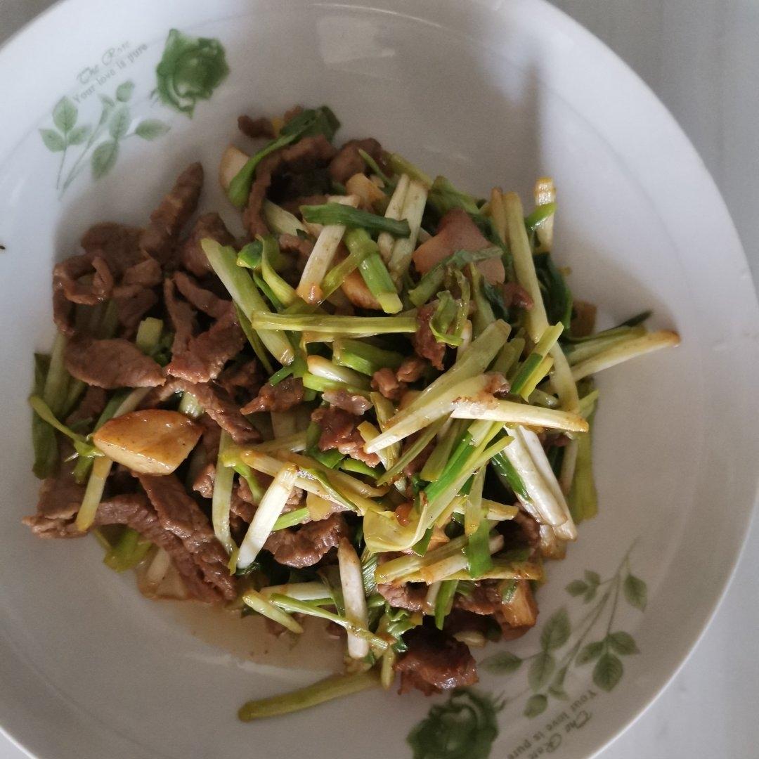 韭黄炒肉丝