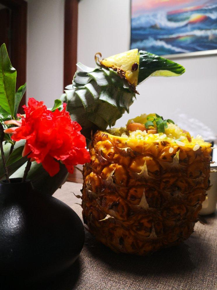 鸟语花香菠萝炒饭