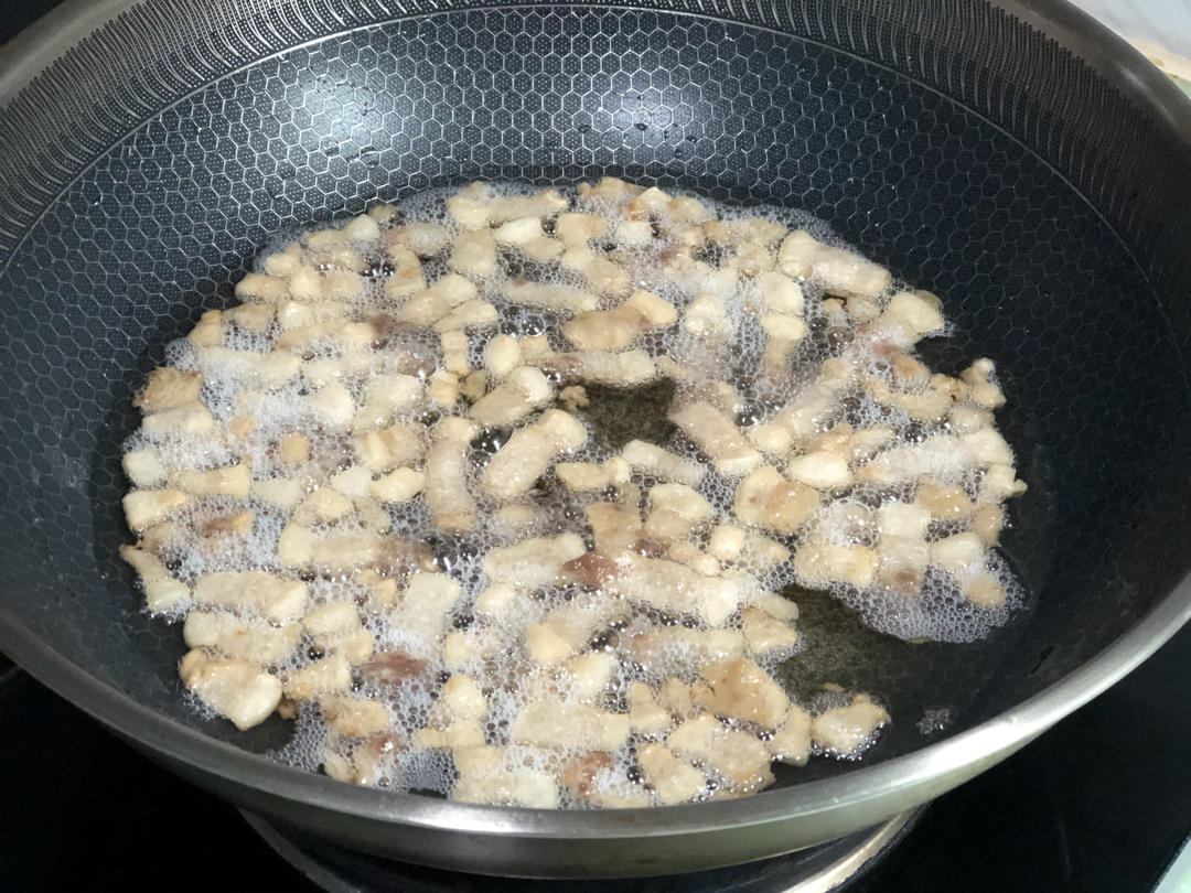 纯猪油 炸法—分享如何炸出白白嫩嫩、香喷喷的猪油