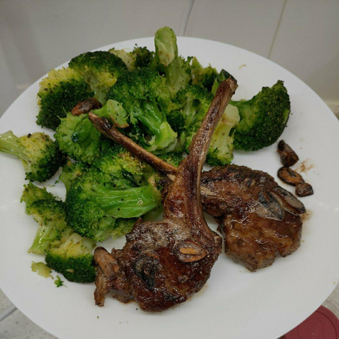 蒜香煎羊排