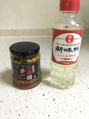 双椒酱烧鲈鱼的做法 步骤2