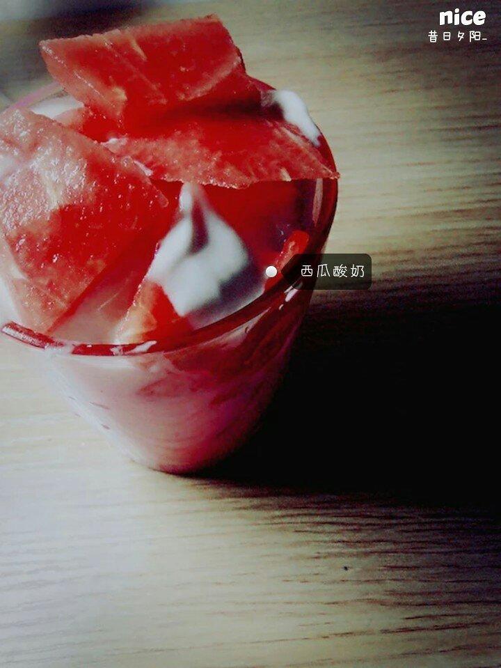 西瓜酸奶的做法