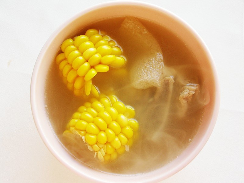 排骨竹荪甜玉米汤