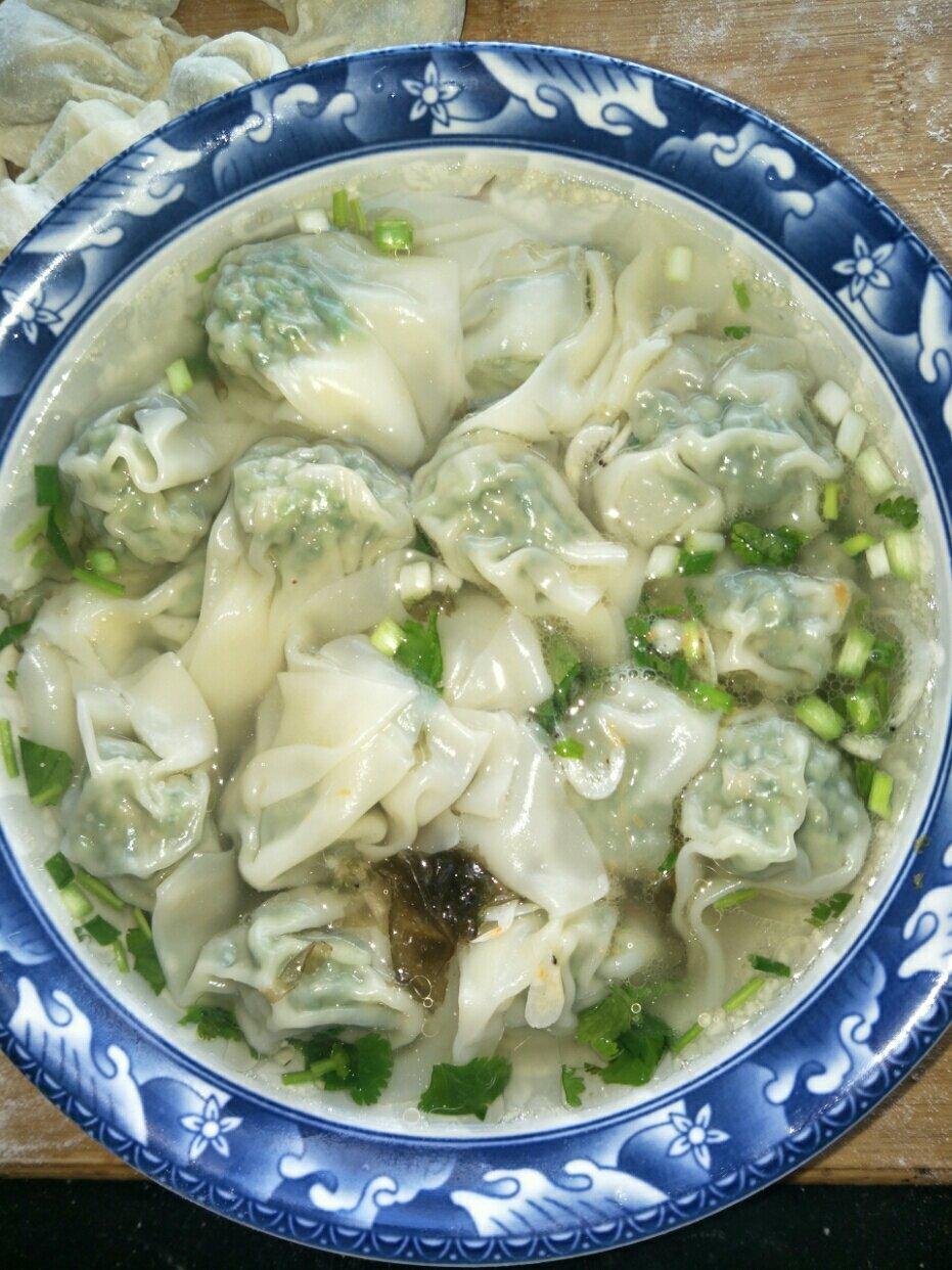 【上海荠菜大馄饨图片】听香思榭_下厨房