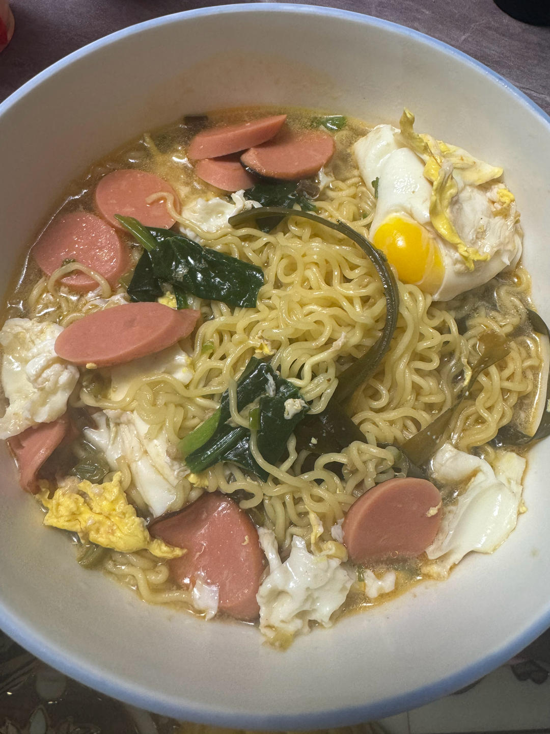 深夜食堂-热气腾腾的煮泡面