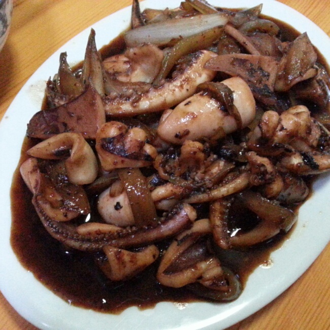 洋葱酱爆鱿鱼须