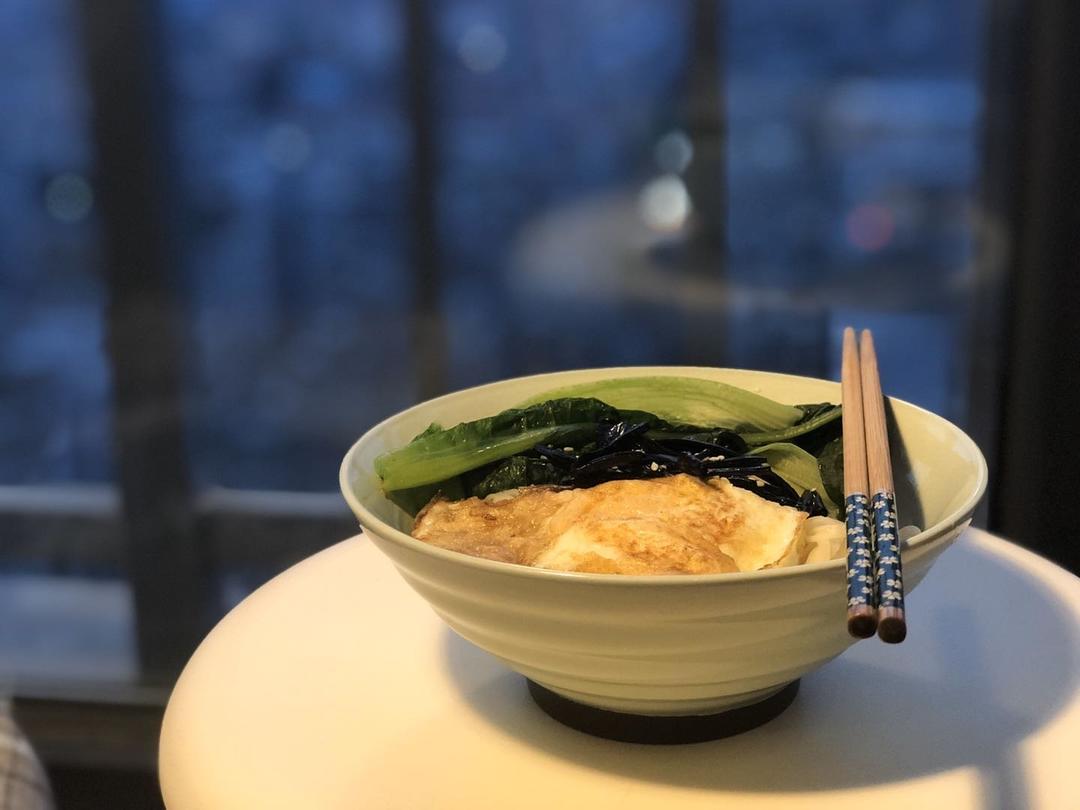 10分钟搞定的一碗葱油拌面