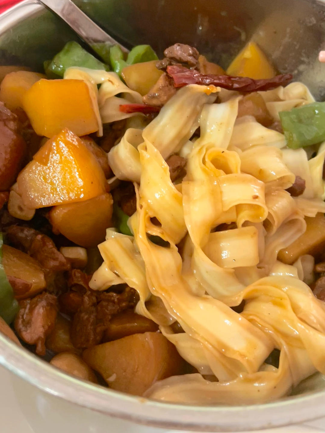 新疆特色大盘鸡（附加皮带面做法）