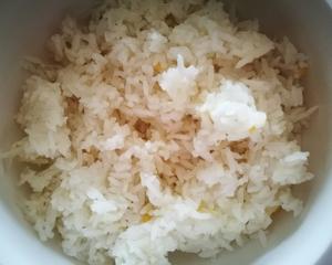 剩米饭的神之逆转的做法 步骤1