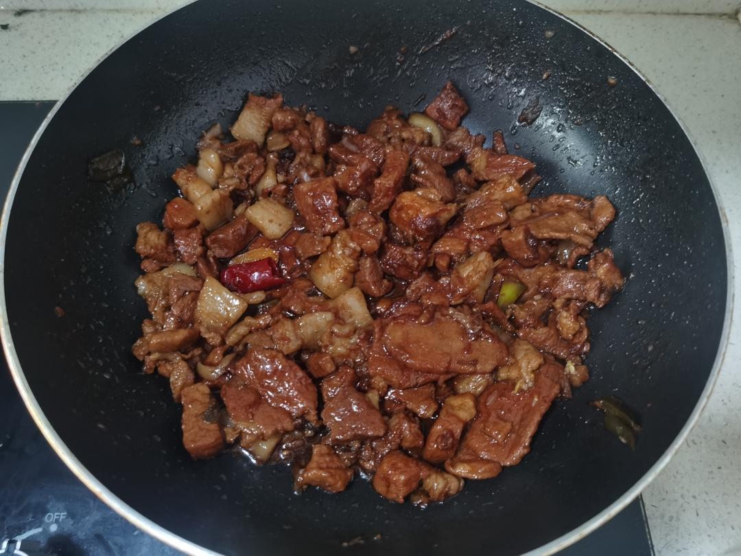 家常炒肉🐷