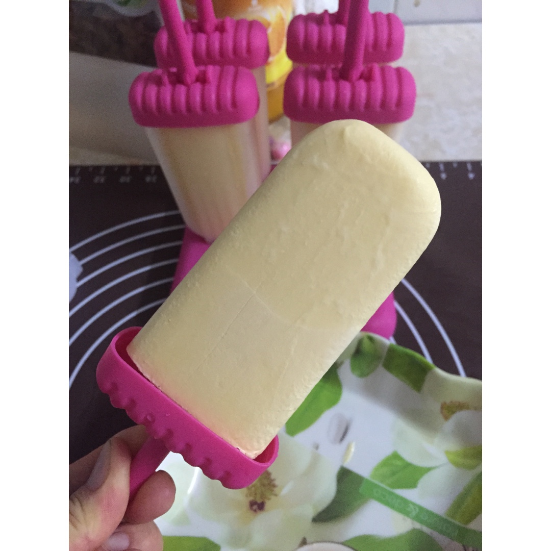 奶油香橙冰棍 Ice-cream (Orange flavor)