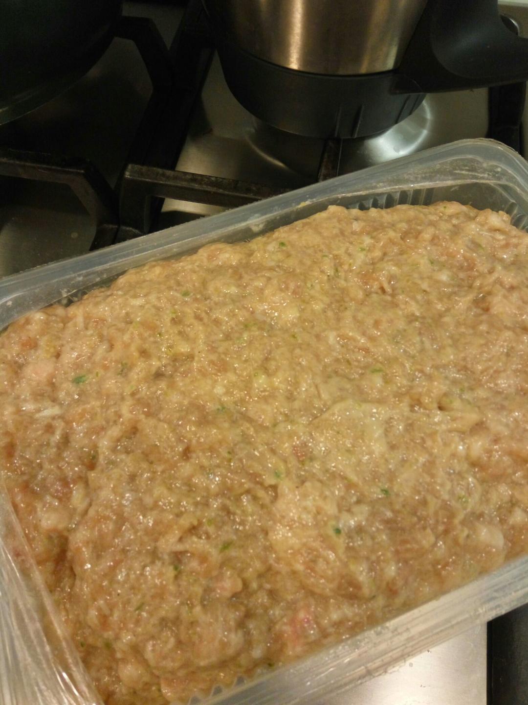 论肉馅的拌制方法