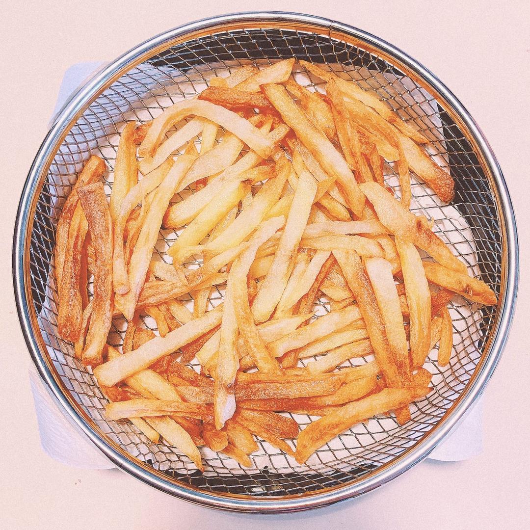 不用油也能炸出香脆好吃的薯条（空气炸锅版）