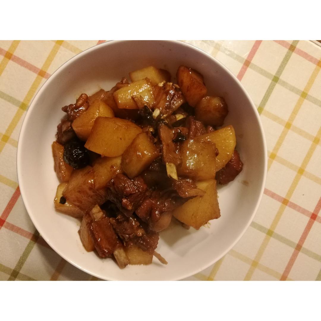 红烧羊肉萝卜煲