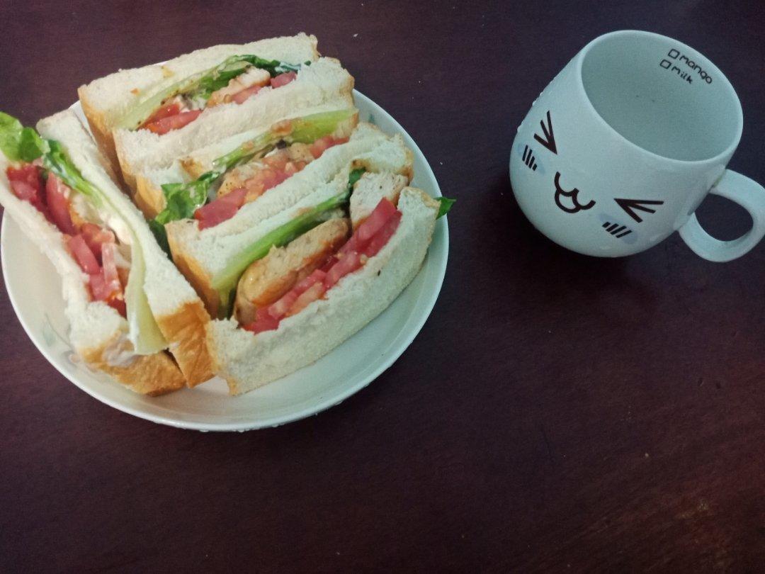 鸡胸肉三明治