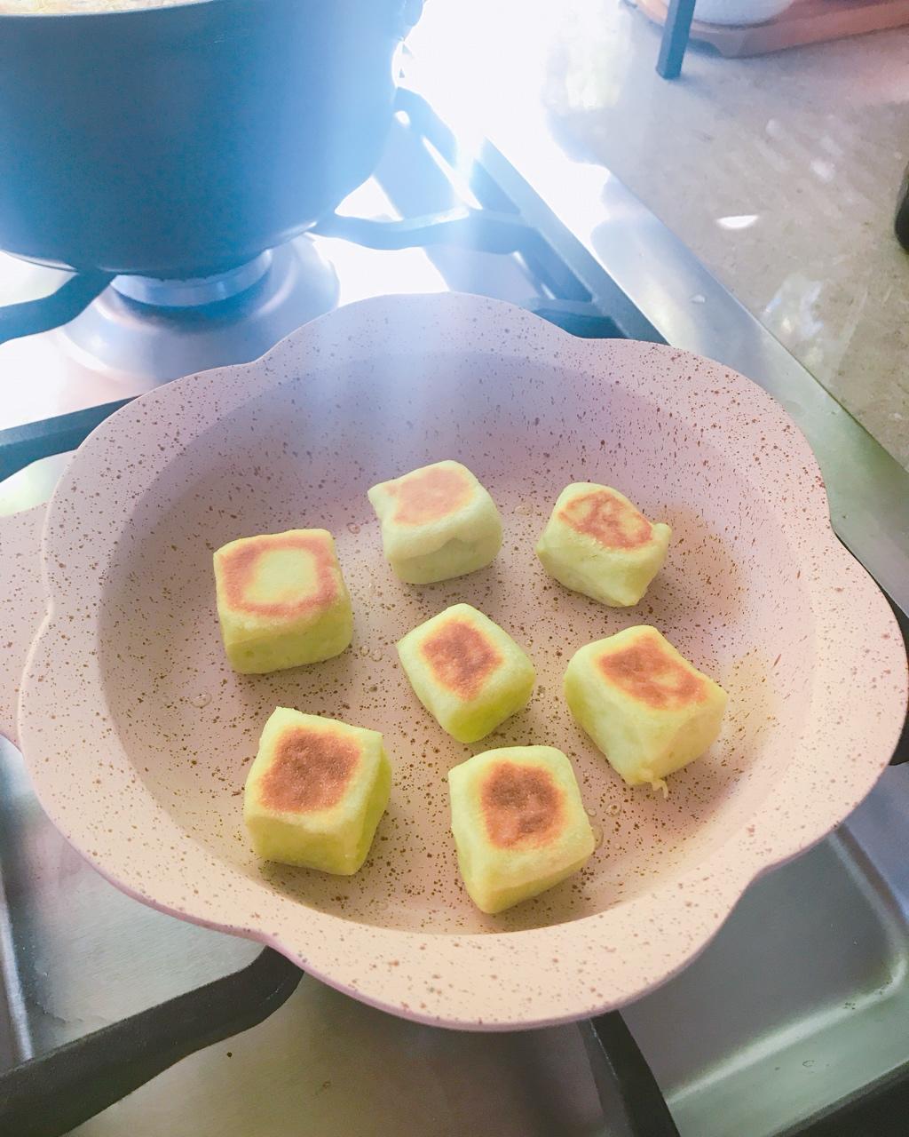 牛油果奶香小馒头 宝宝辅食食谱