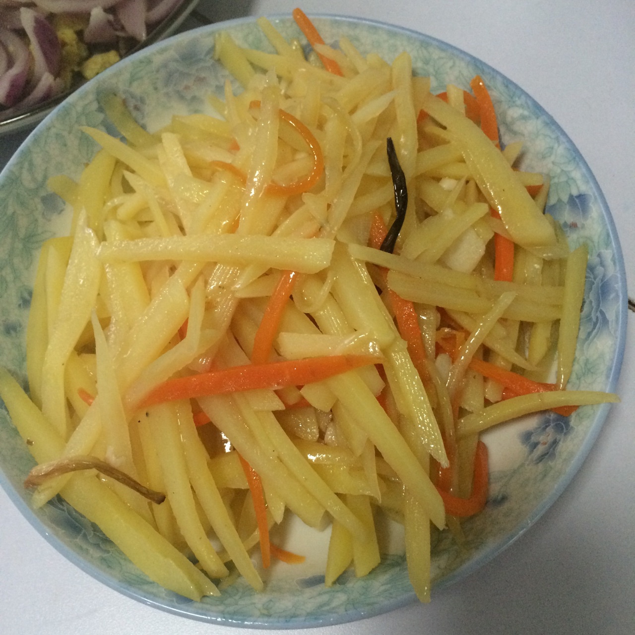 炒胡萝卜土豆丝