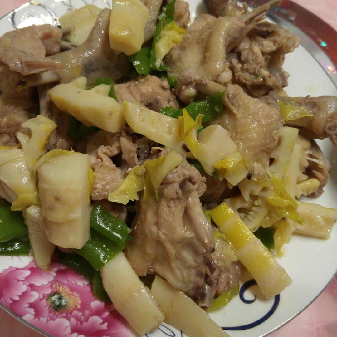 竹笋烧鸡块