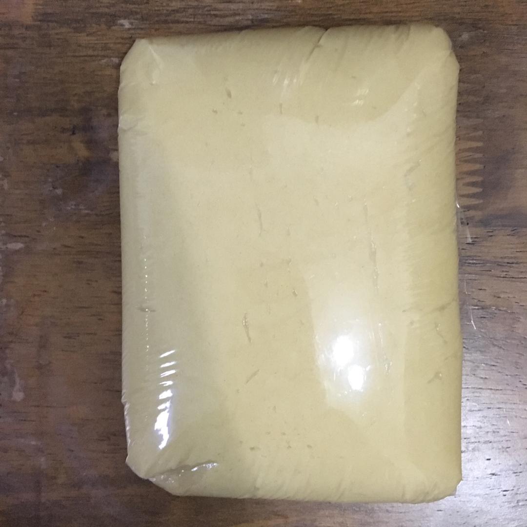 广式月饼—蛋黄莲蓉月饼