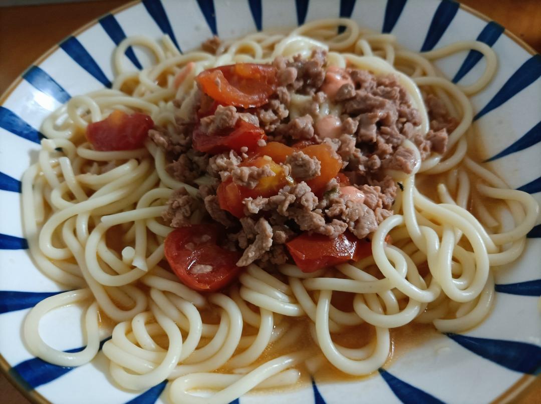 （完胜必胜客的）番茄肉酱意大利面～