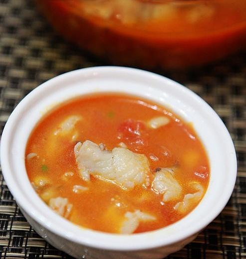蕃茄桂鱼浓汤的做法