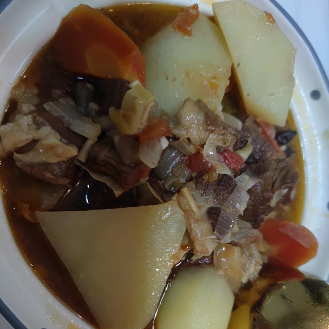 番茄土豆炖牛腩
