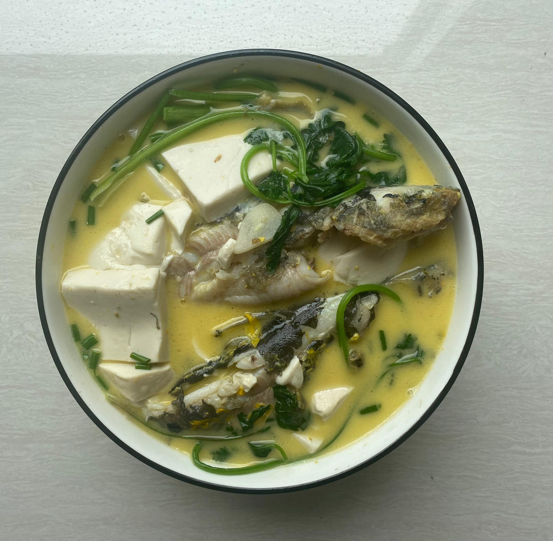 黄骨鱼豆腐汤